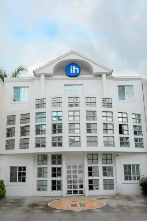 International House Riviera Maya Hotel